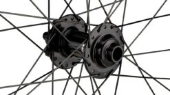 HOPE Juego De Ruedas Pro 4 + Fortus 35 Disc 6 Agujeros 27,5" Boost 20 HOPE Juego De Ruedas Pro 4 + Fortus 35 Disc 6 Agujeros 27,5" Boost -Pro Bike Tienda 395204